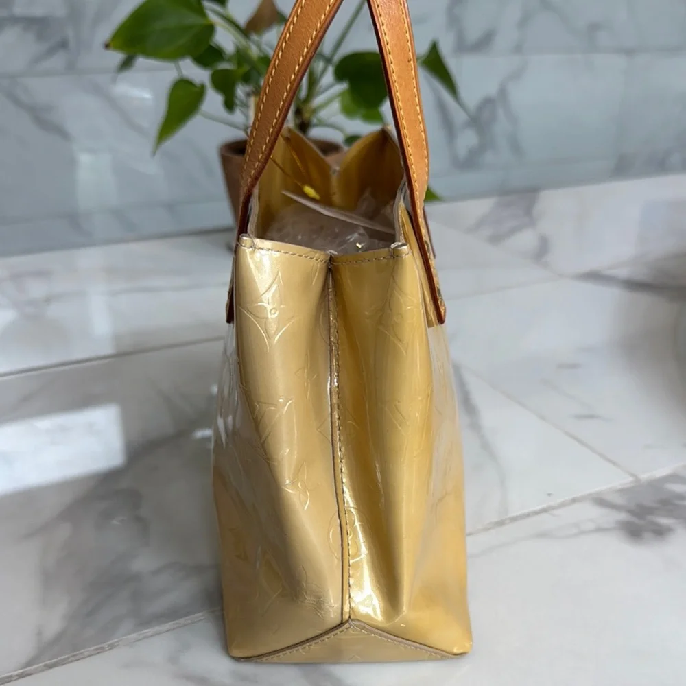 Louis Vuitton Yellow  Vernis Tote with Glossy Finish - Picture 4 of 16